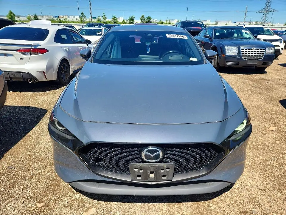 2019 MAZDA 3 PREMIUM  