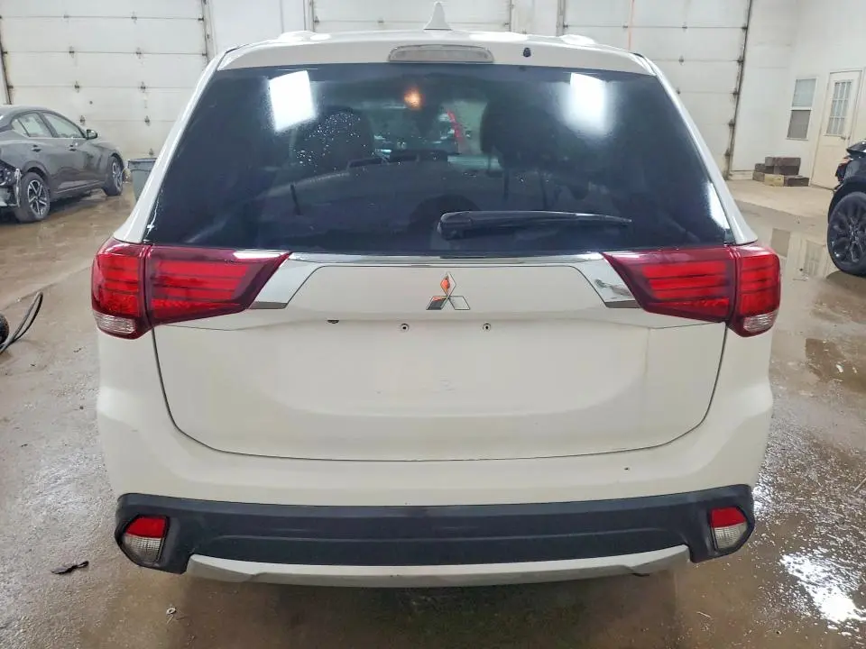 2017 MITSUBISHI OUTLANDER SE/SEL  