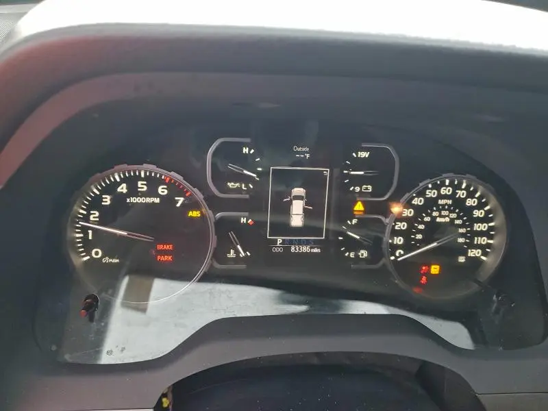 2019 TOYOTA TUNDRA CREWMAX SR5  