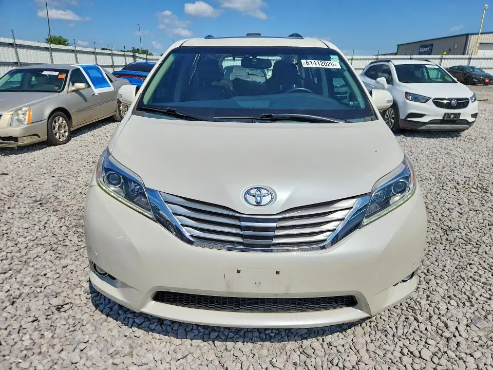 2015 TOYOTA SIENNA LIMITED PREMIUM 7-PASSENGER  