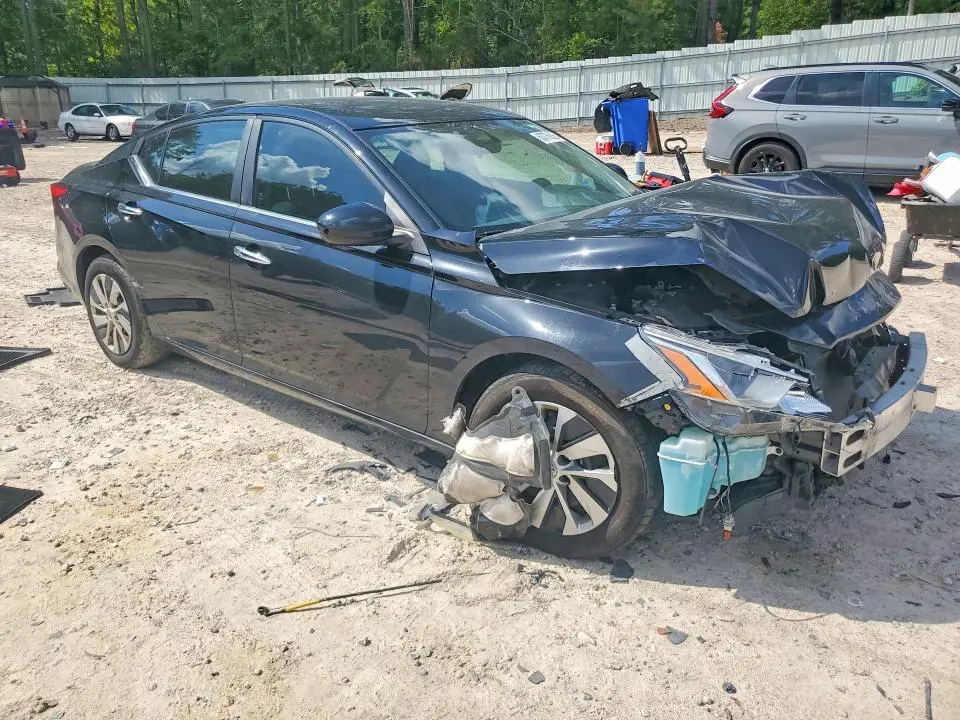 2020 NISSAN ALTIMA S  