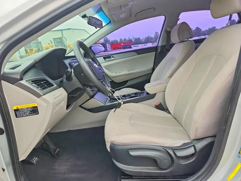2017 HYUNDAI SONATA SE  