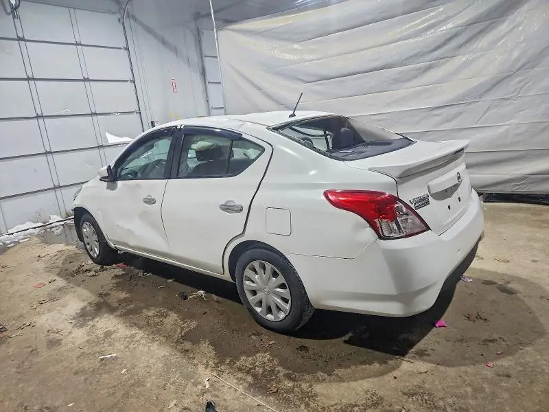 2017 NISSAN VERSA S  