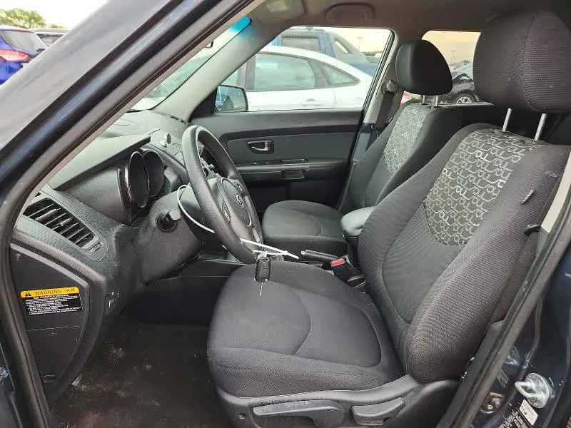 2011 KIA SOUL +  