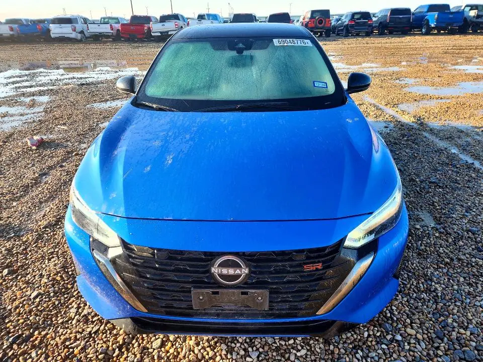 2024 NISSAN SENTRA SR  