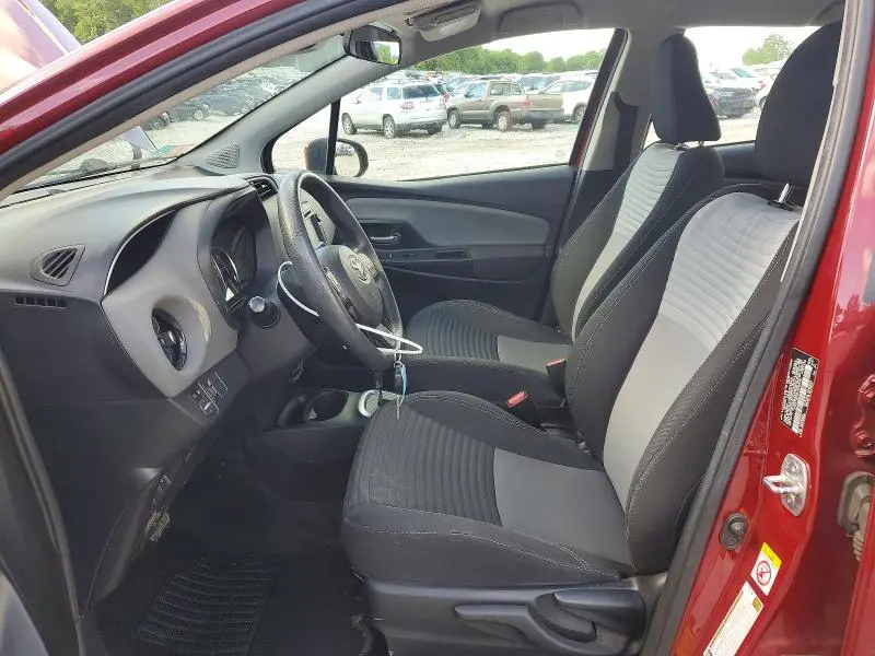 2018 TOYOTA YARIS 5-DOOR LE  