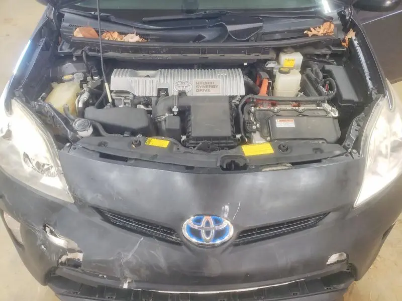 2013 TOYOTA PRIUS THREE  