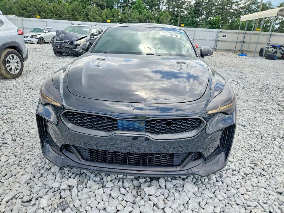 2019 KIA STINGER GT2  