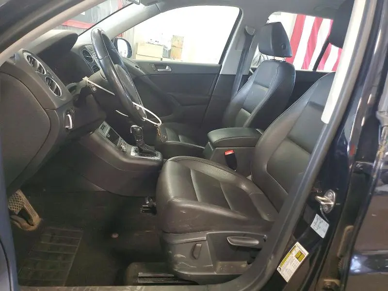 2016 VOLKSWAGEN TIGUAN S  