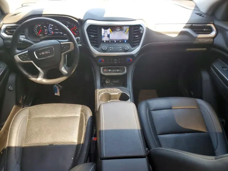 2022 GMC ACADIA SLT  