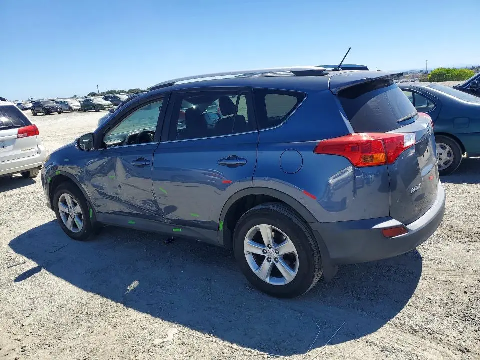 2013 TOYOTA RAV4 XLE  