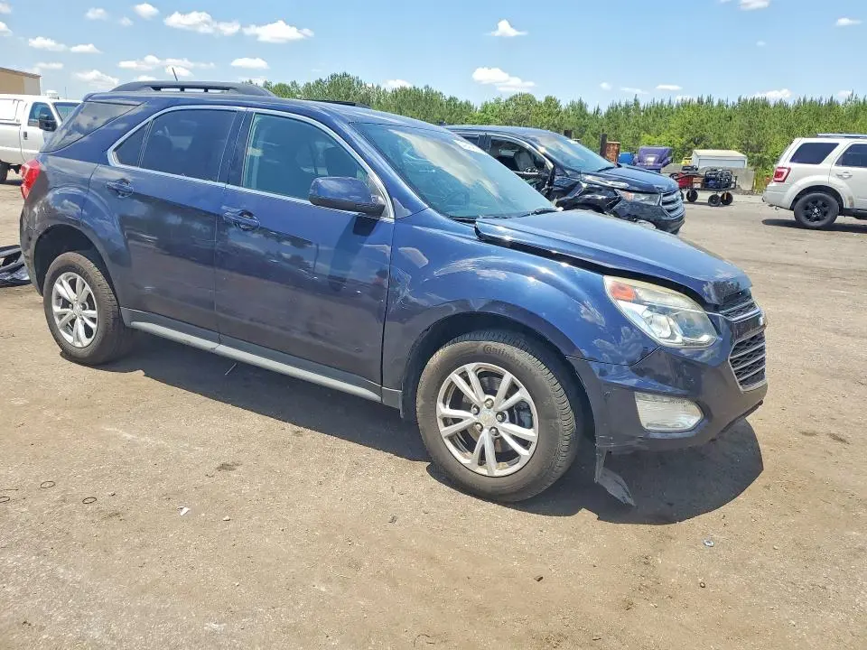 2017 CHEVROLET EQUINOX LT  