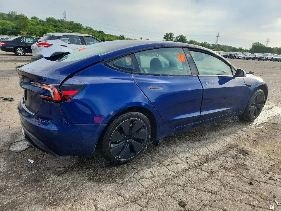 2025 TESLA MODEL 3   