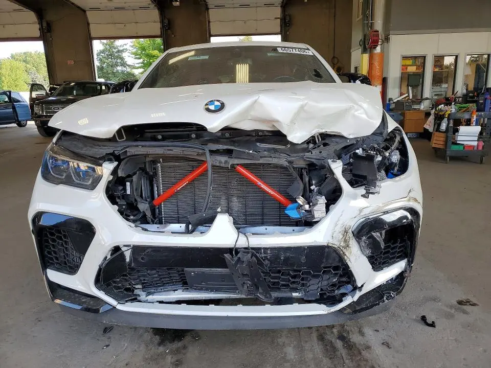 2022 BMW X6 M  