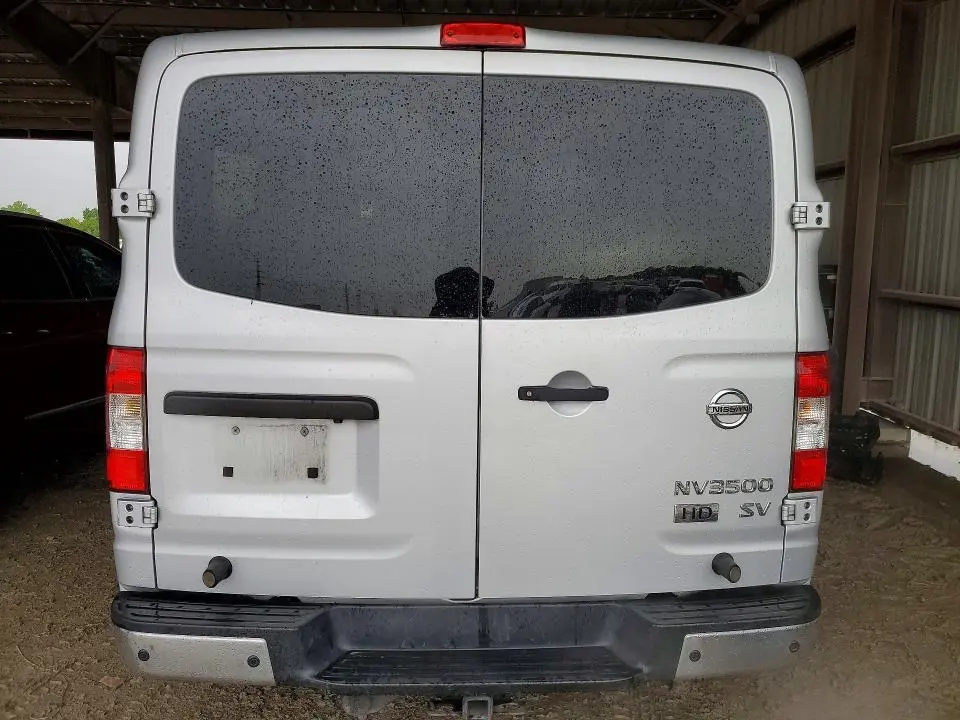 2015 NISSAN NV 3500 HD SV  