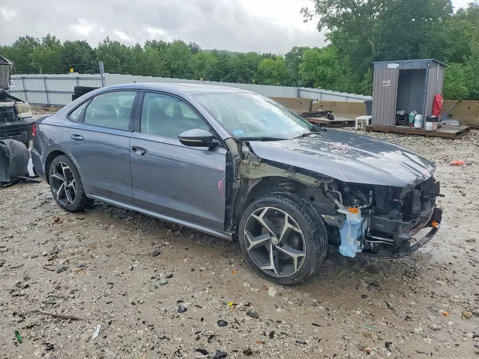 2020 VOLKSWAGEN PASSAT R-LINE  