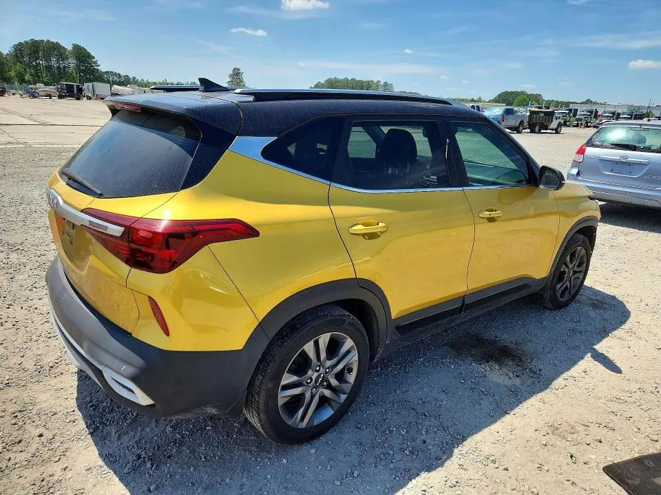 2022 KIA SELTOS S  