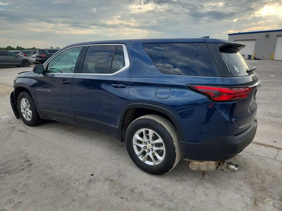 2022 CHEVROLET TRAVERSE LS  