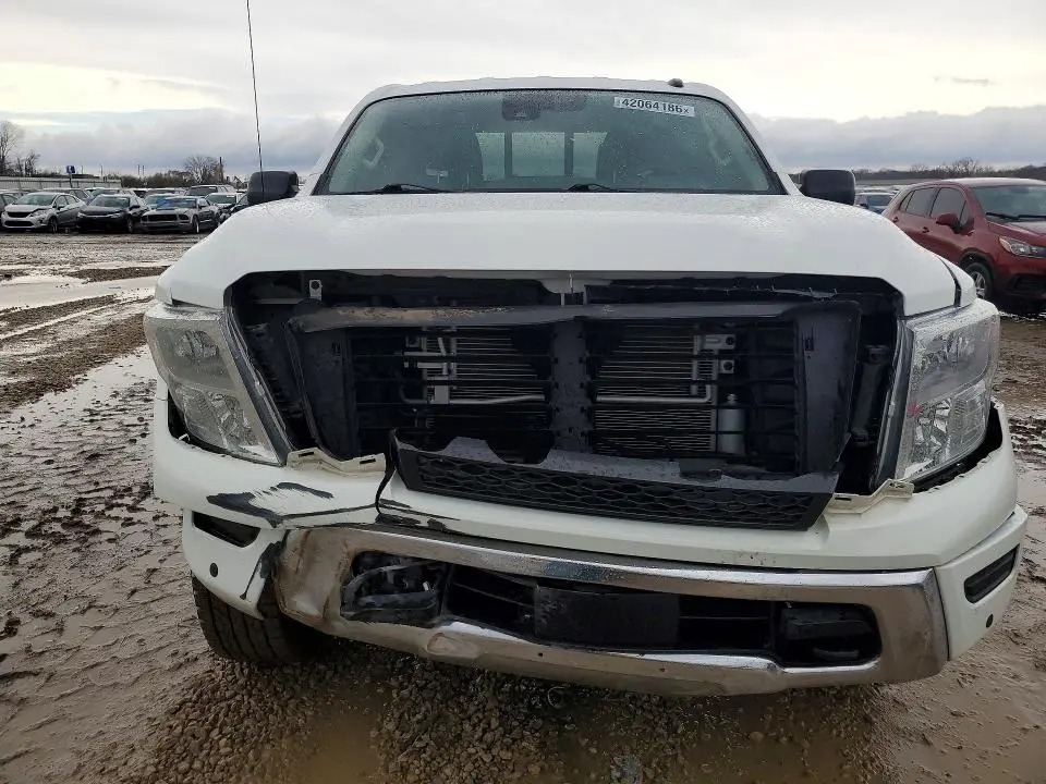 2021 NISSAN TITAN SV  