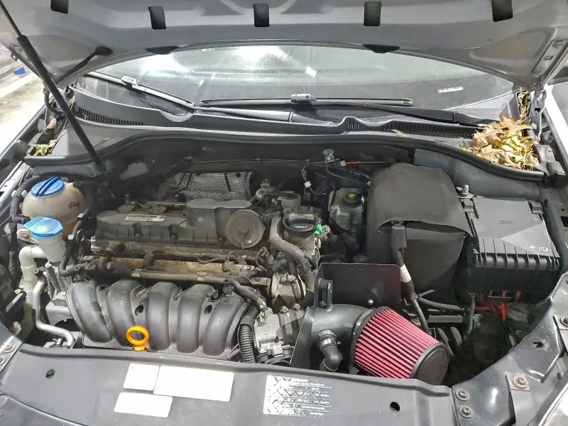 2011 VOLKSWAGEN GOLF   