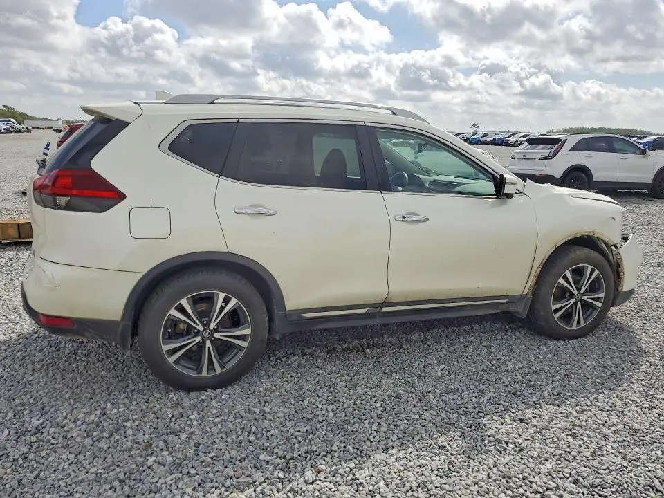 2018 NISSAN ROGUE SL  