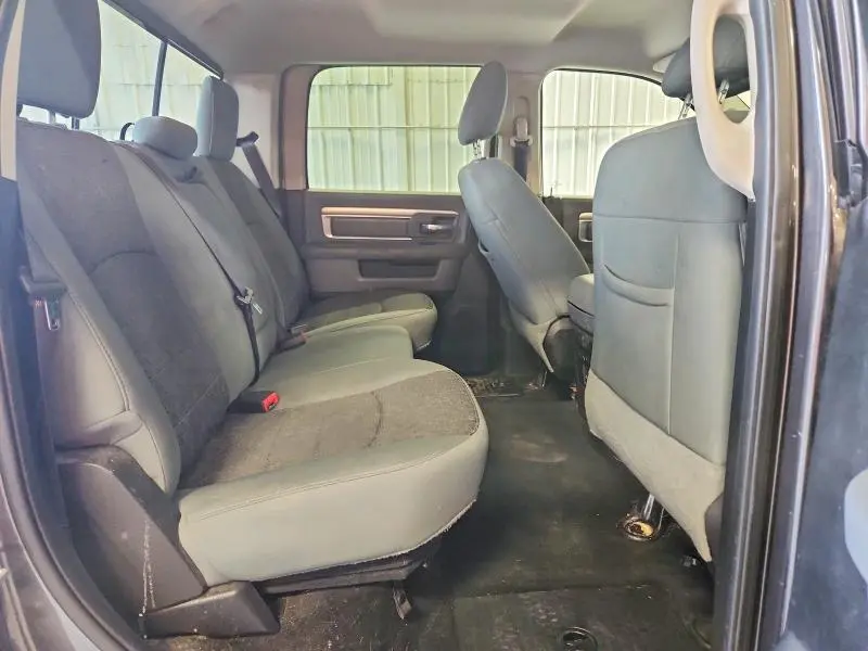 2015 RAM 1500 SLT  