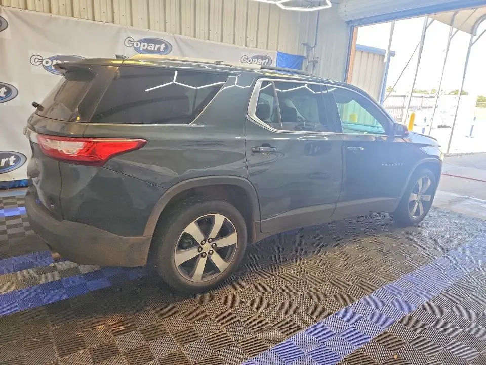 2018 CHEVROLET TRAVERSE LT  