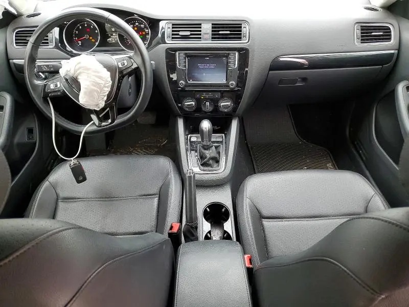 2016 VOLKSWAGEN JETTA SEL  