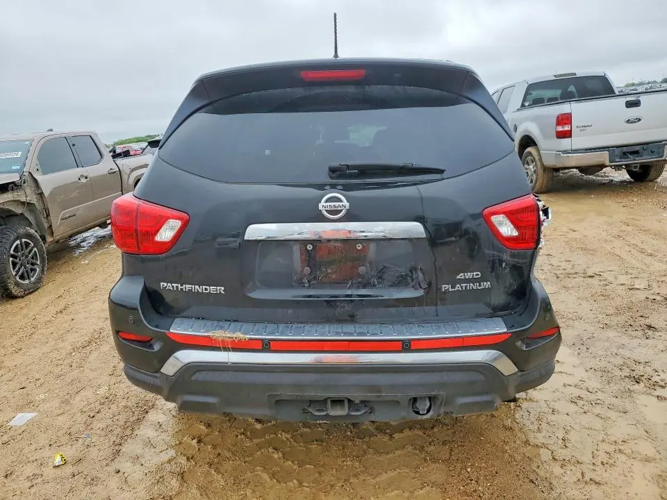 2017 NISSAN PATHFINDER PLATINUM  