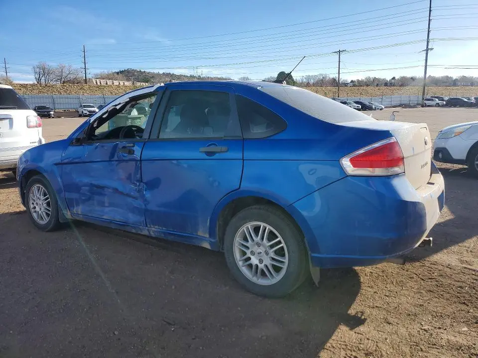 2010 FORD FOCUS SE  