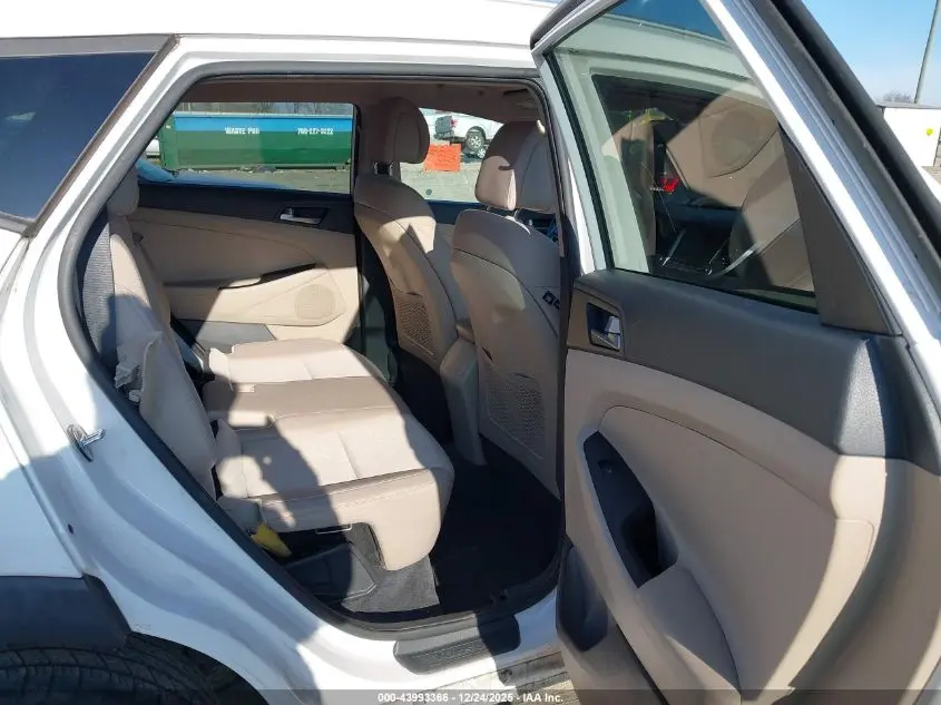 2016 HYUNDAI TUCSON SPORT