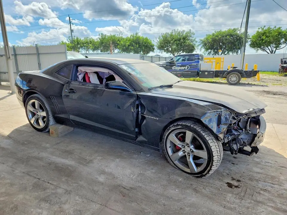 2011 CHEVROLET CAMARO LT  
