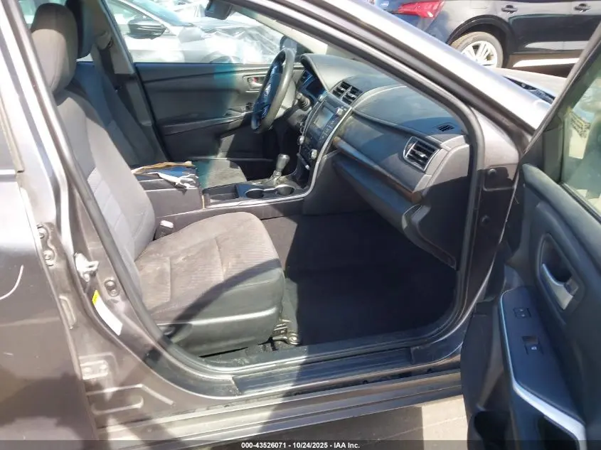 2016 TOYOTA CAMRY LE