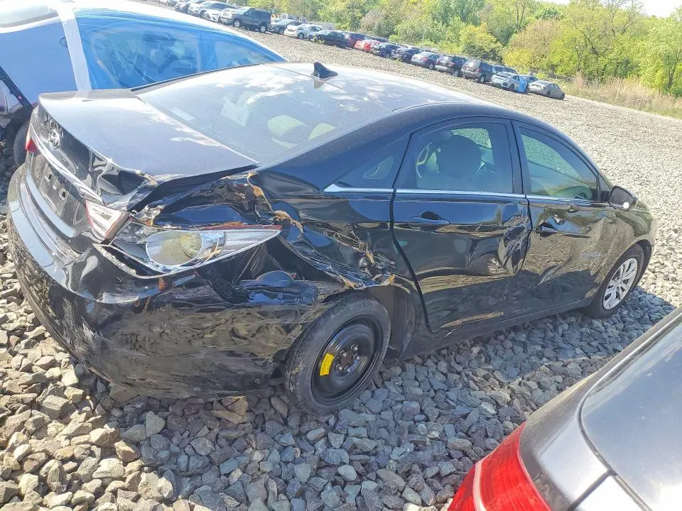 2011 HYUNDAI SONATA GLS  