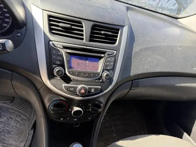 2013 HYUNDAI ACCENT GLS  