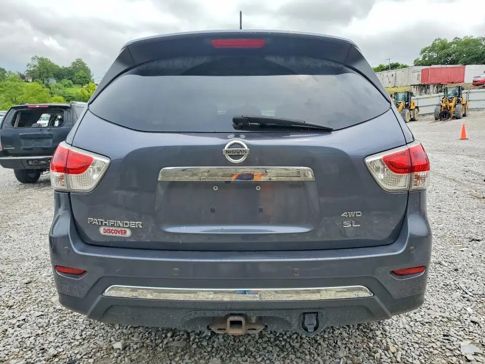 2014 NISSAN PATHFINDER SL  
