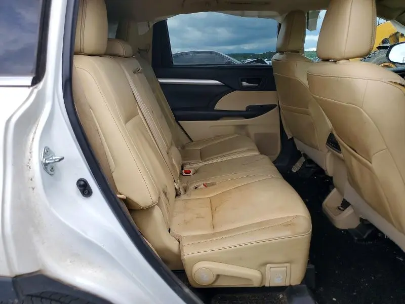 2017 TOYOTA HIGHLANDER XLE  