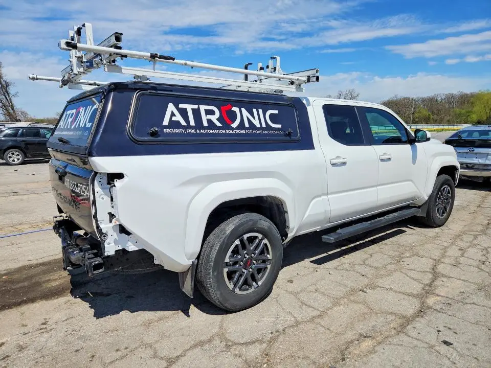2024 TOYOTA TACOMA TRD SPORT  