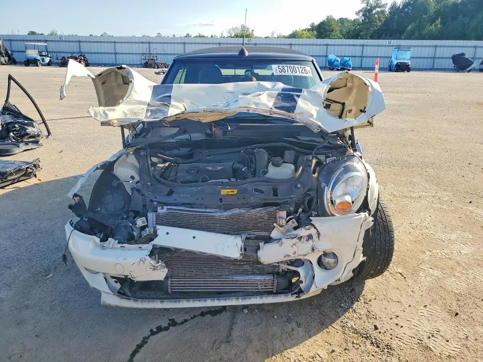 2014 MINI COOPER S  