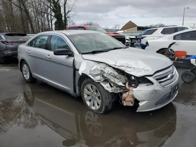 2011 FORD TAURUS SE