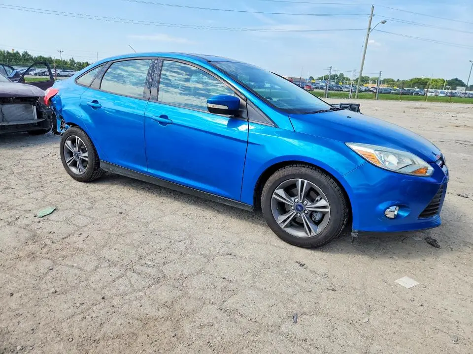2014 FORD FOCUS SE  