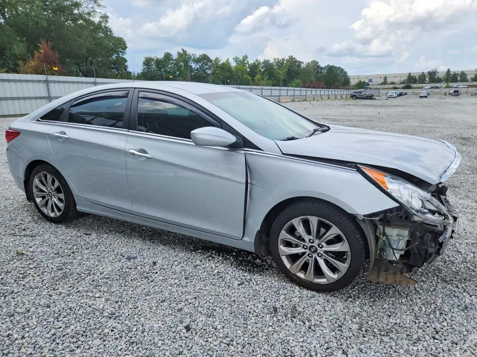 2012 HYUNDAI SONATA SE  