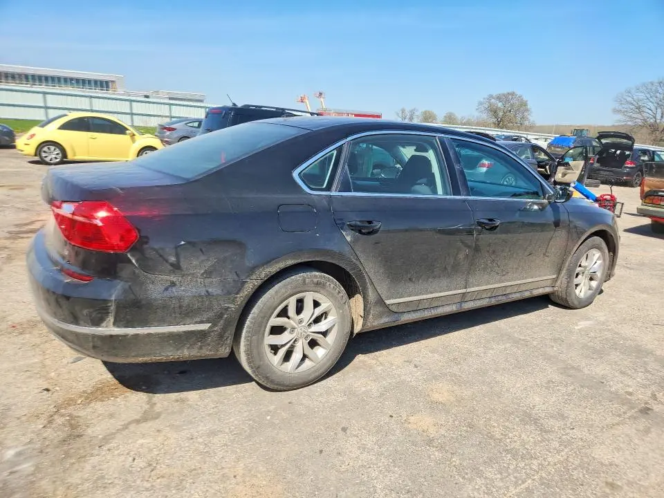 2016 VOLKSWAGEN PASSAT S  