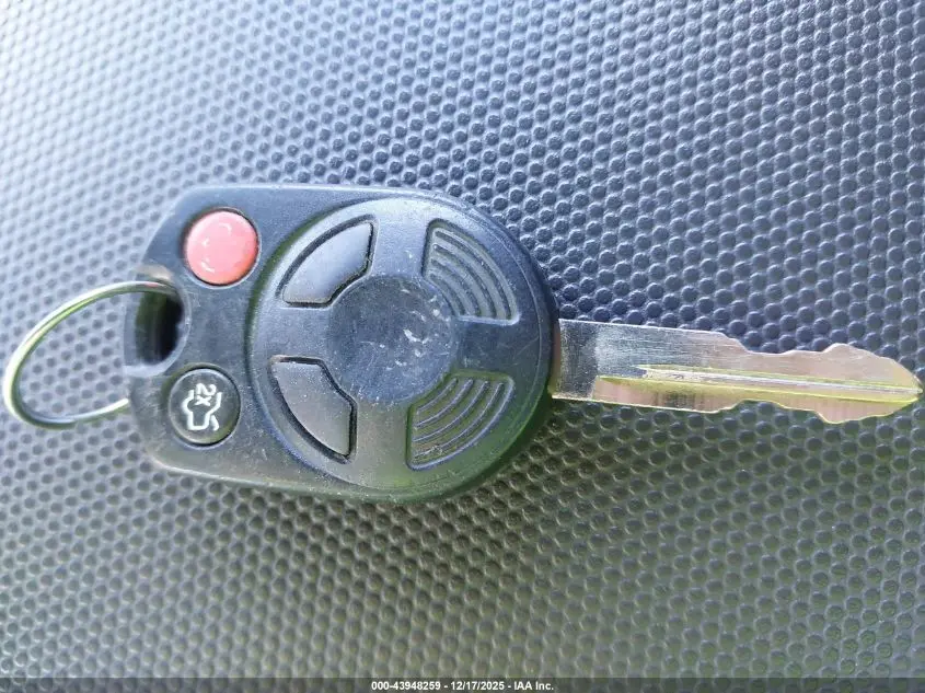 2011 FORD ESCAPE LIMITED