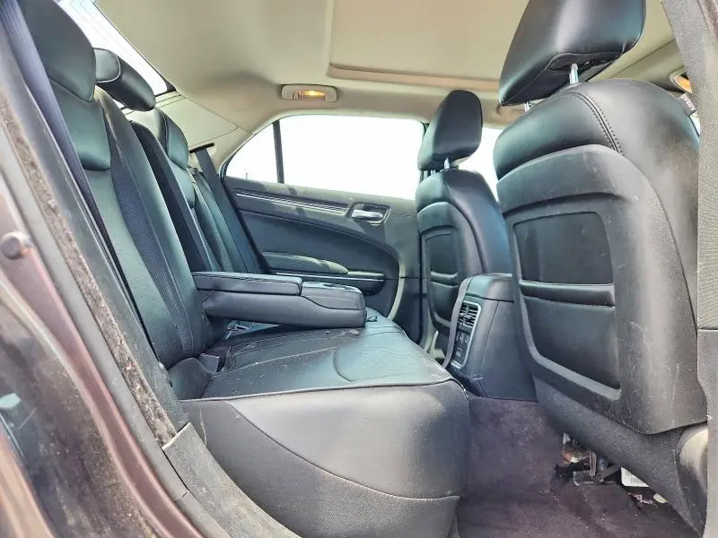 2017 CHRYSLER 300C   