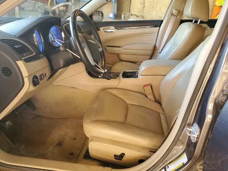2013 CHRYSLER 300   