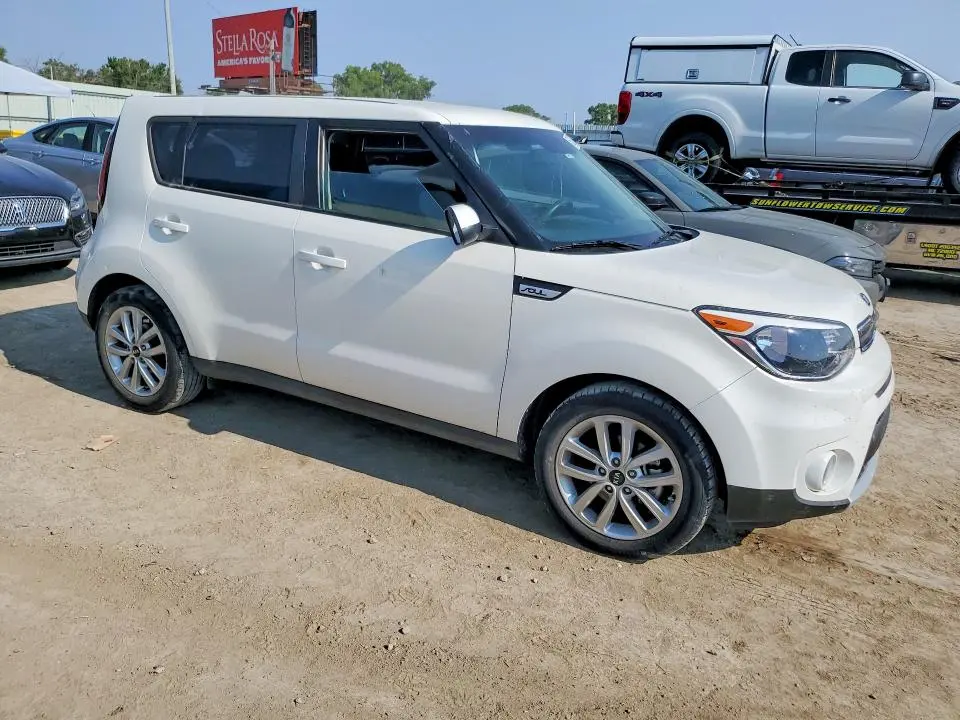 2019 KIA SOUL +  