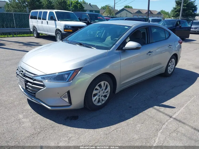 2020 HYUNDAI ELANTRA SE