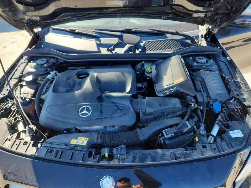 2015 MERCEDES-BENZ GLA 250  