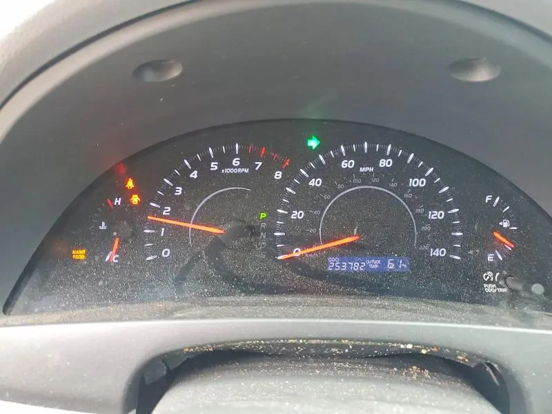 2011 TOYOTA CAMRY LE  